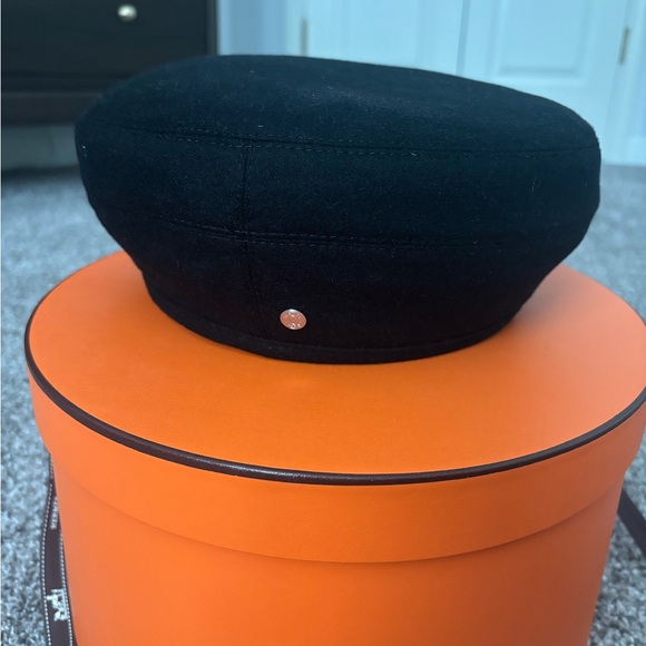 Hermes Saint-Honore Beret Cashmere 58 Black - Picture 8 of 8